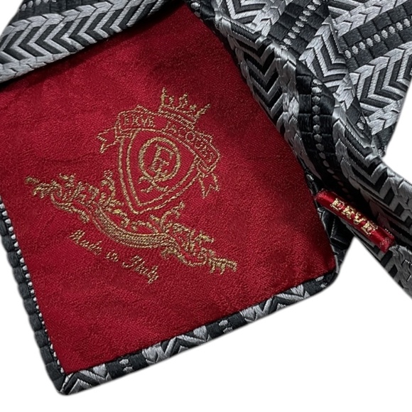 ERVÉ JACQUES Black/Silver Striped Geometric Silk LUXURY Tie ITALY - Picture 5 of 7